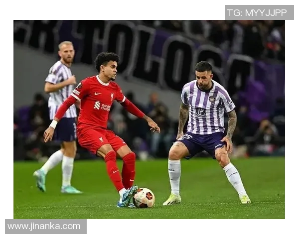 圣马洛与洛里昂的精彩对决揭示法甲新赛季的竞争格局与球队实力分析